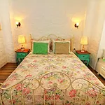 Kupina Hotel 2*